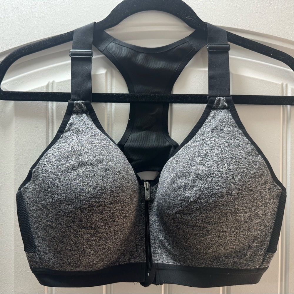 Victoria’s Secret front zip sport bra-36C